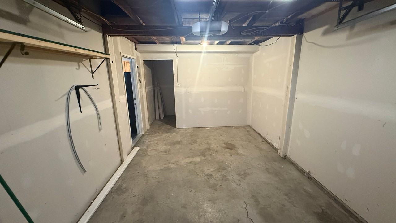 17 Warsen Ave - Photo 5 of 11