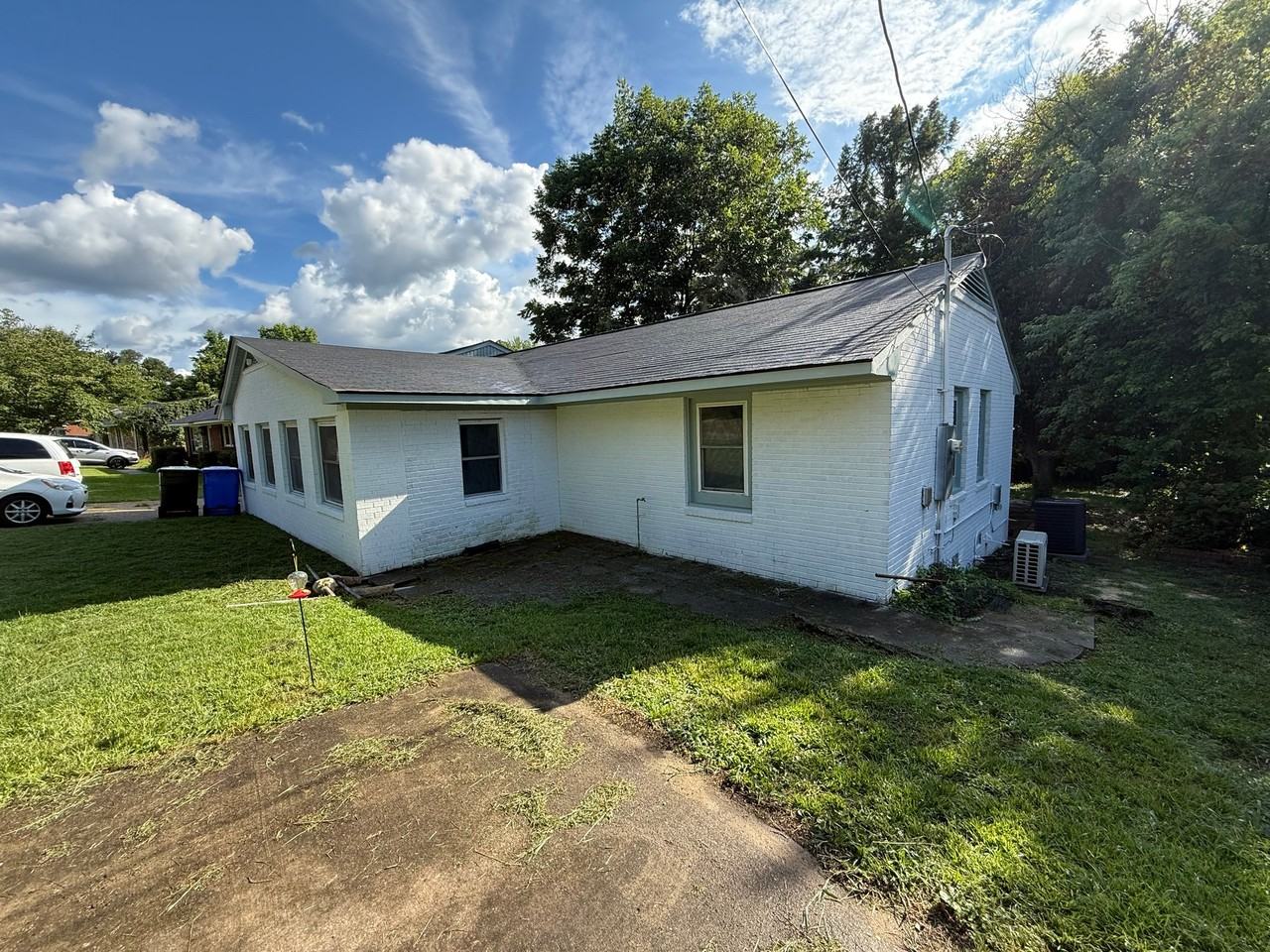 1730 Wellons Dr - Photo 3 of 5