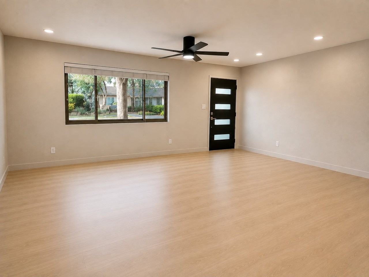 8611 E Vista Dr - Photo 4 of 14