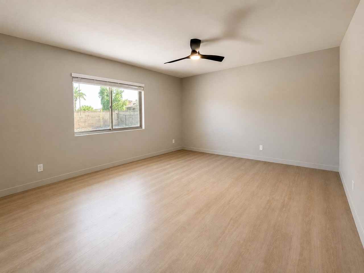 8611 E Vista Dr - Photo 6 of 14