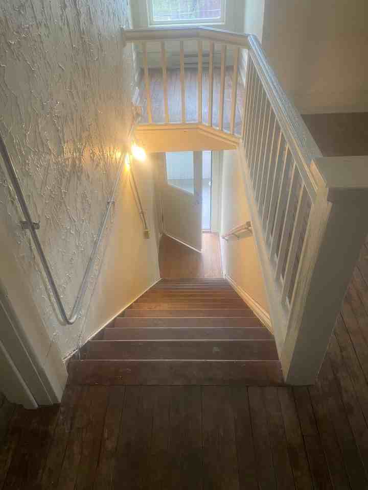 28 Mcclelland St #C - Photo 6 of 6