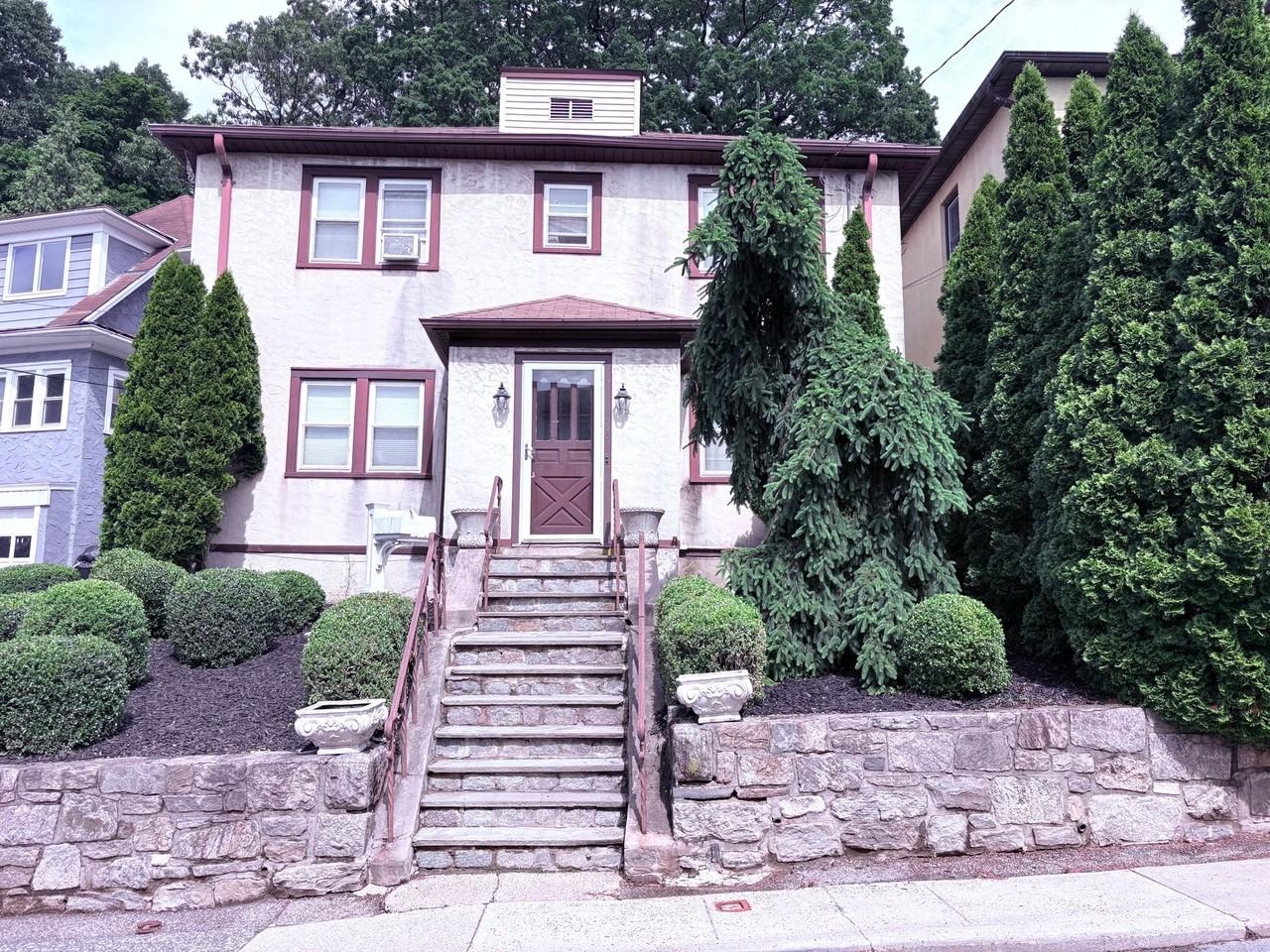 156 Wallace St #1