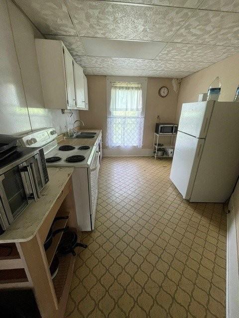 4302 Lakeside Dr #4 - Photo 2 of 7