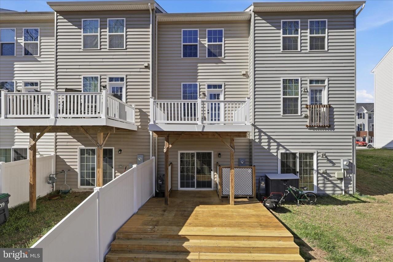 517 View Point Way - Photo 3 of 4