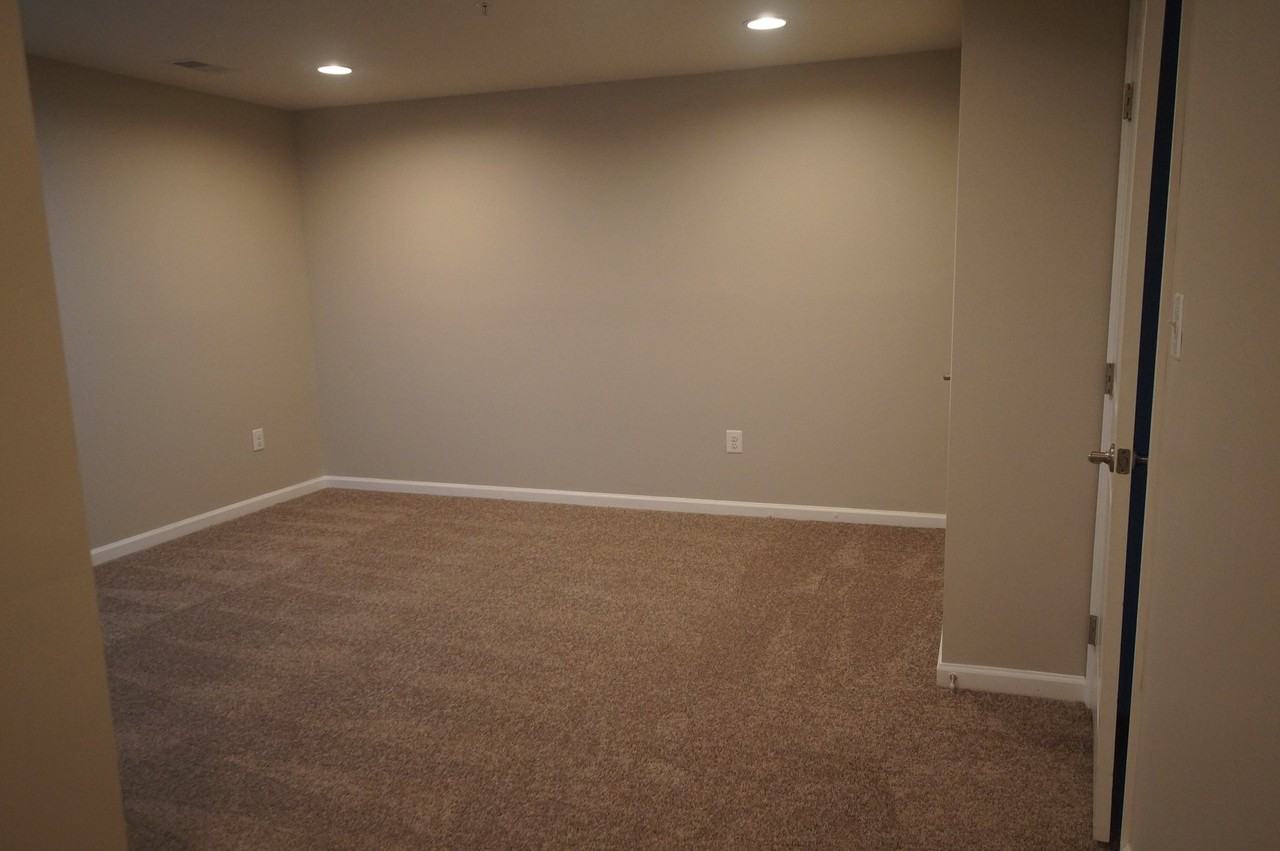 7212 Yesterday Ln - Photo 4 of 17