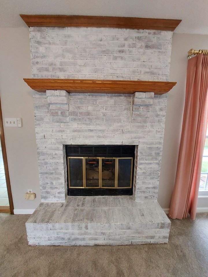 1335 Windamere Rd - Photo 6 of 20