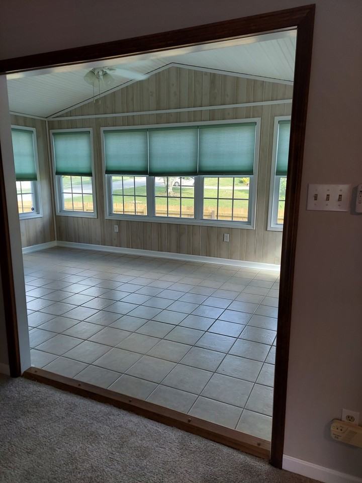 1335 Windamere Rd - Photo 7 of 20