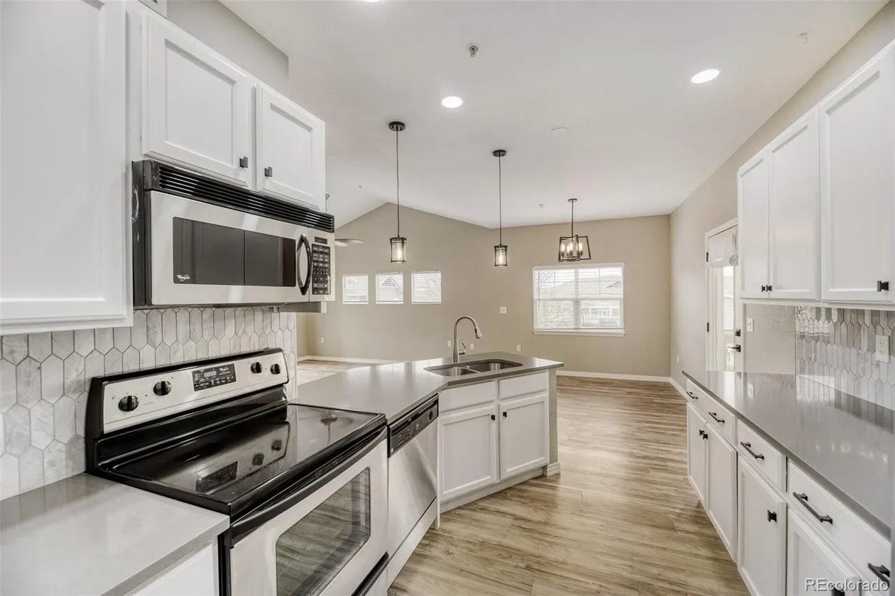 9319 Amison Cir #201 - Photo 7 of 17