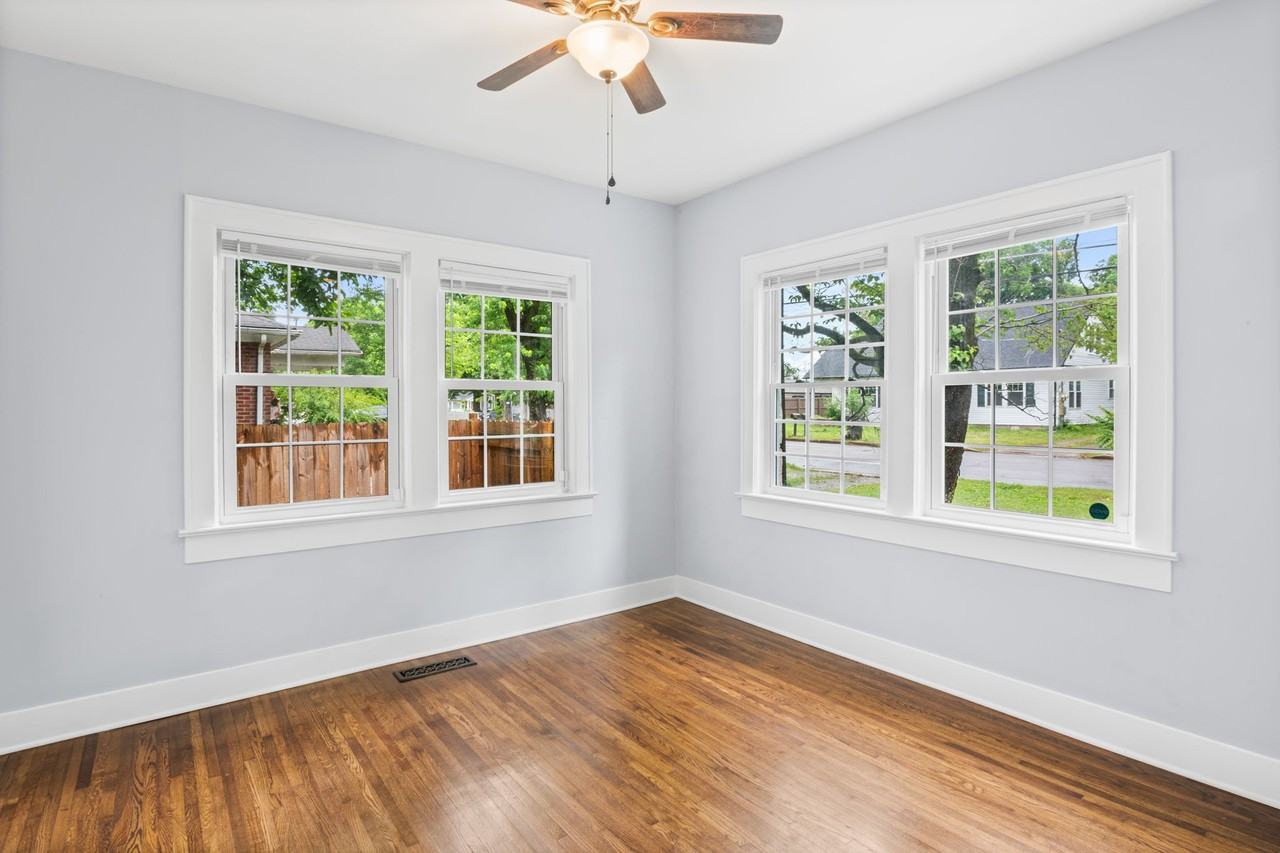 1115 N Academy St - Photo 6 of 18