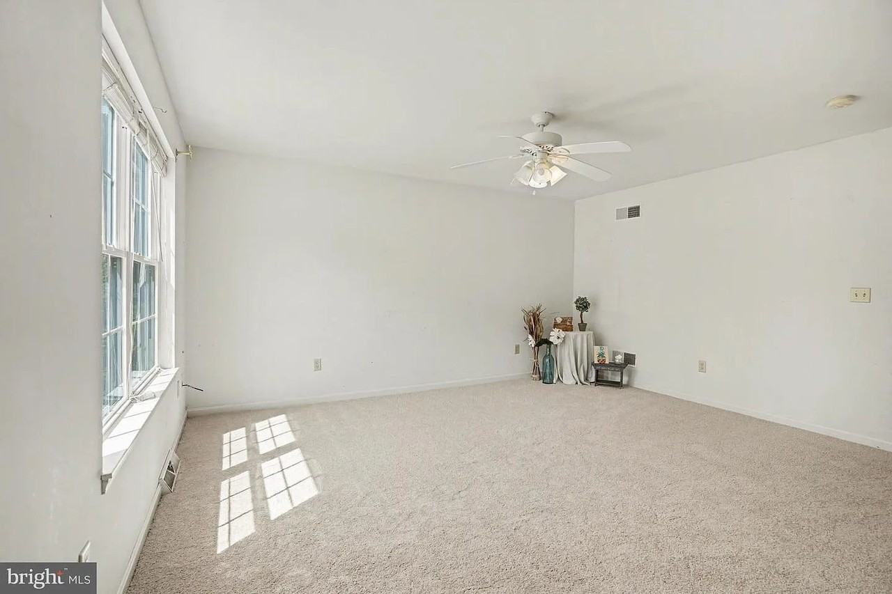 239 G St - Photo 3 of 20