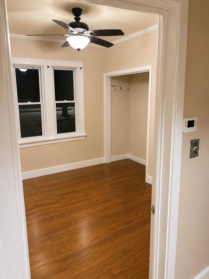 1103 Lickliter St - Photo 3 of 5