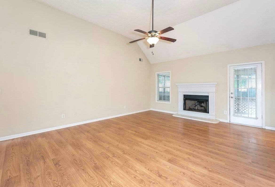 315 Meadow Gate Ct - Photo 2 of 8