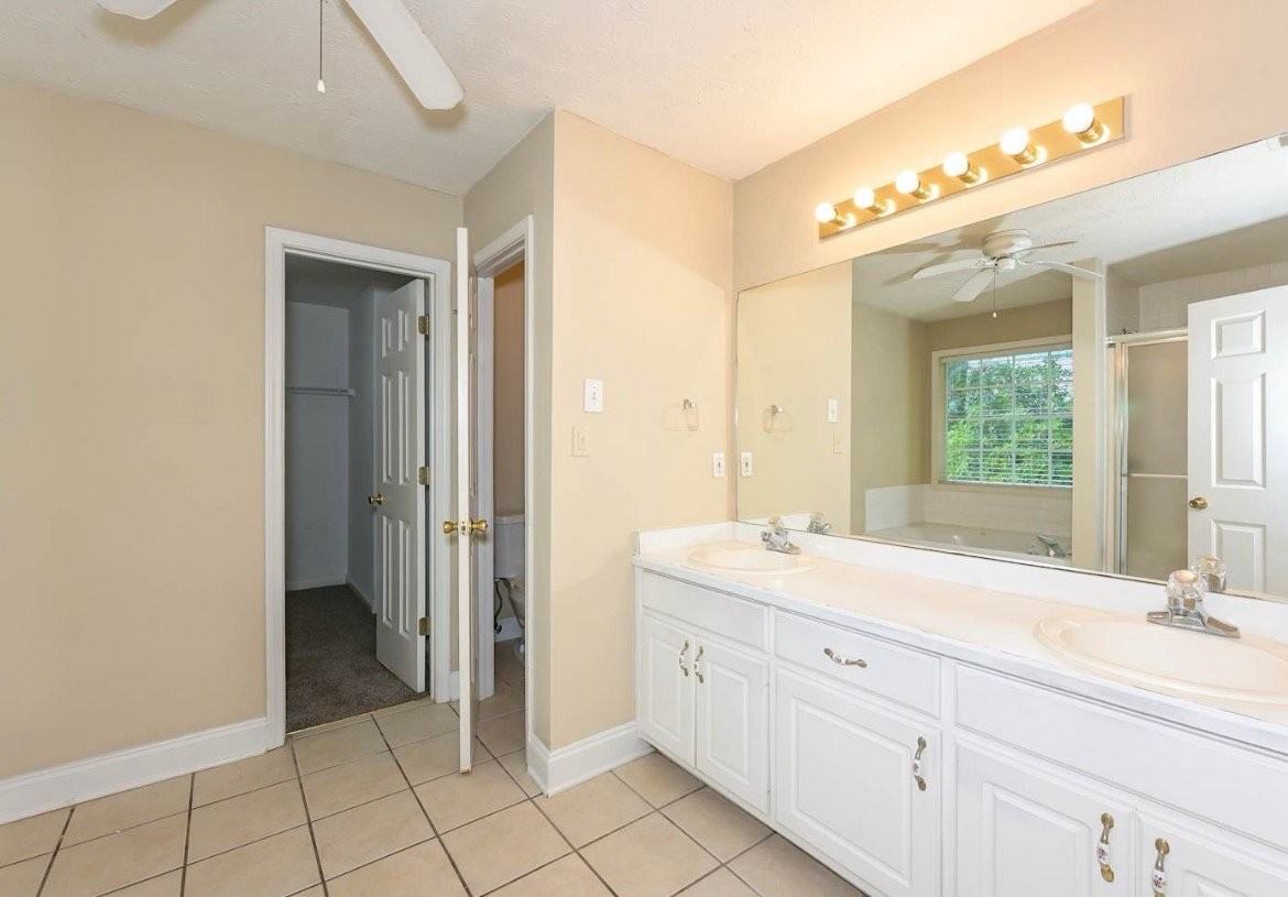315 Meadow Gate Ct - Photo 6 of 8