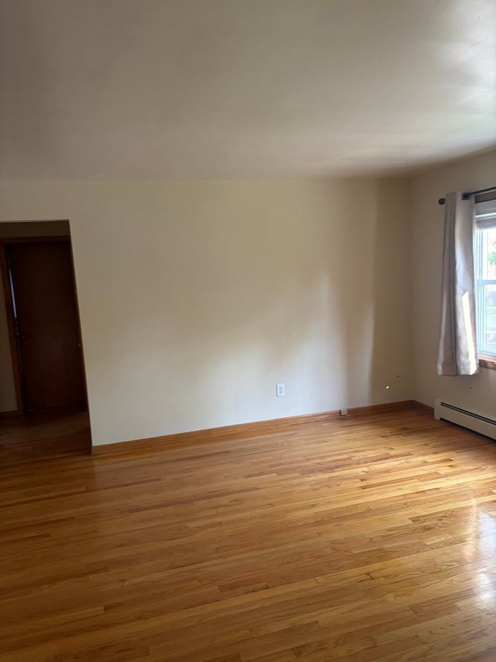 3500 Oak Park Ave #2W - Photo 4 of 23