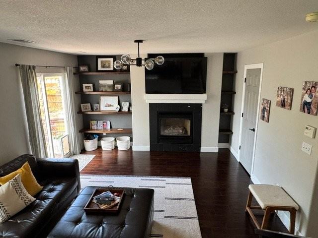 9901 Saybrook St - Photo 6 of 12