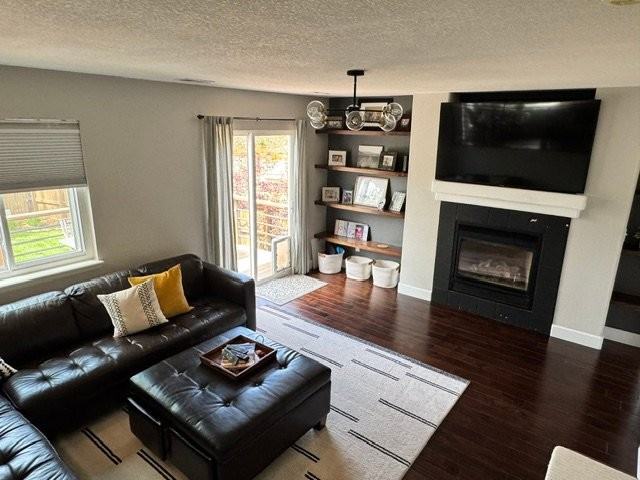 9901 Saybrook St - Photo 7 of 12
