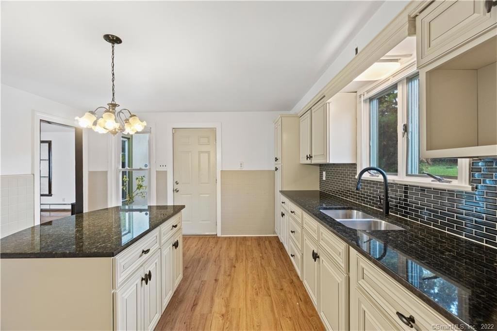 32 1/2 Westville Ave #1 - Photo 4 of 10