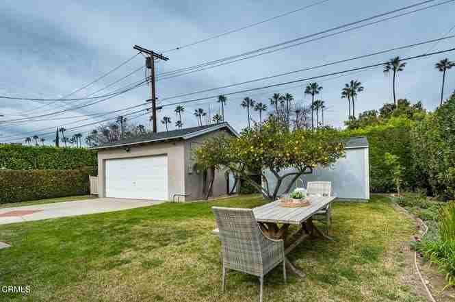 1329 Solita Rd - Photo 3 of 16