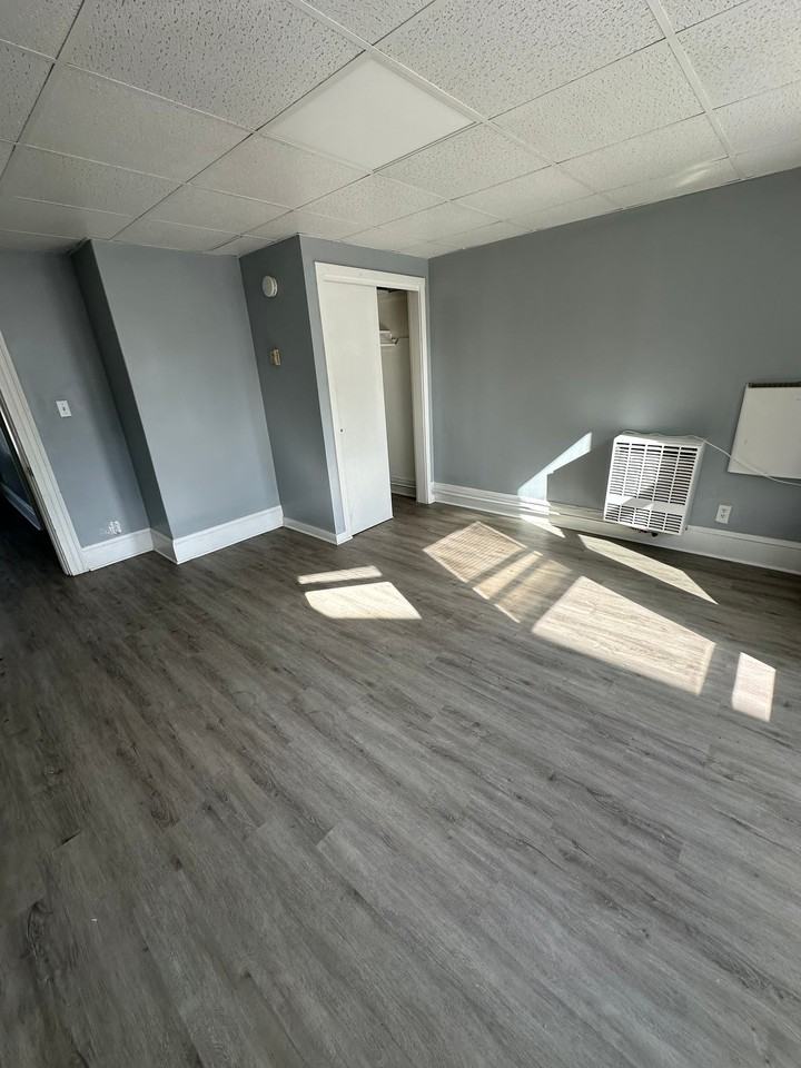 128 Pierce St #2 - Photo 2 of 9