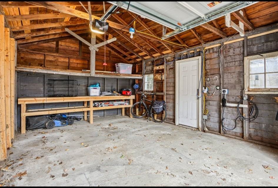 5168 Caroline Ave - Photo 4 of 19