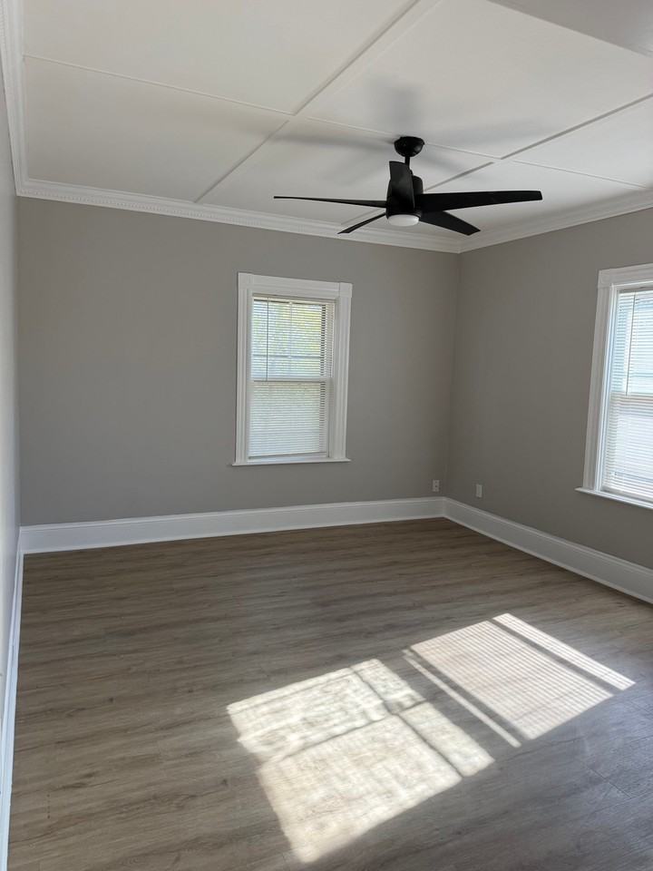 130 Union St #2 - Photo 4 of 11