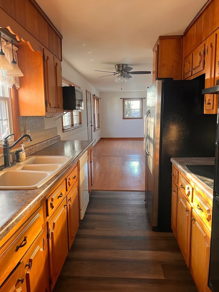 924 Claiborne Ave - Photo 4 of 12