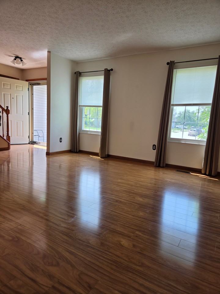 2222 Gosforth Ln - Photo 2 of 17