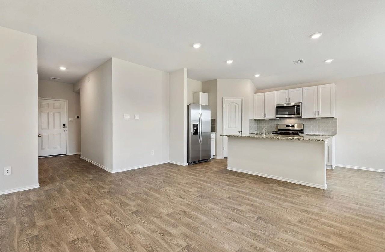 1702 Miller Ter - Photo 4 of 11