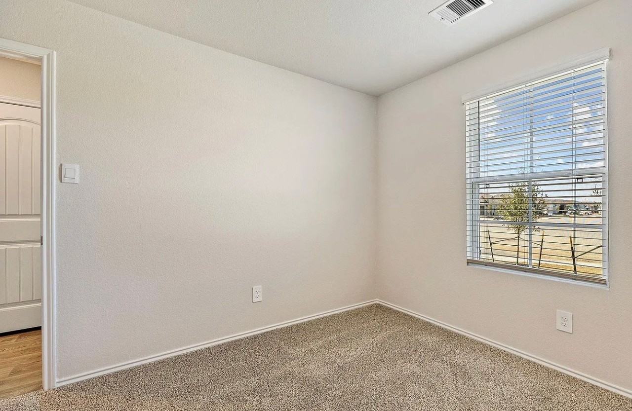 1702 Miller Ter - Photo 7 of 11
