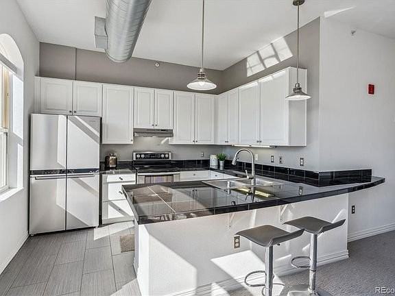 277 N Broadway #22 - Photo 5 of 16