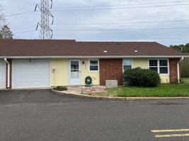 featured image of 335A Canterbury Ct