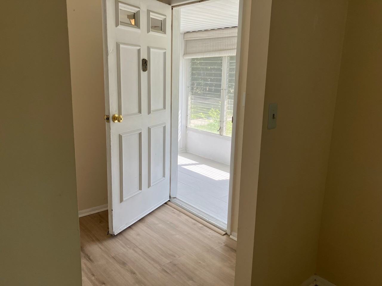 335A Canterbury Ct - Photo 7 of 17