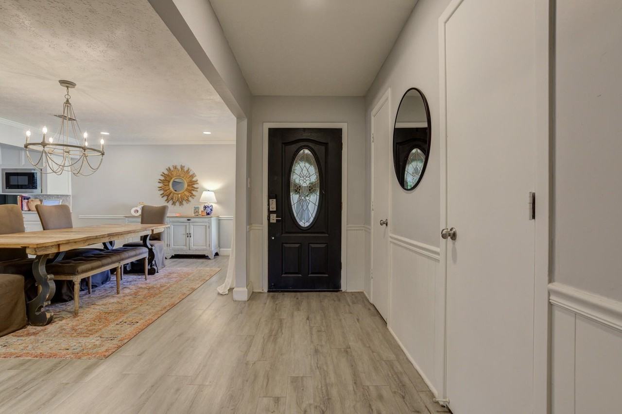 3824 64th Dr - Photo 3 of 20