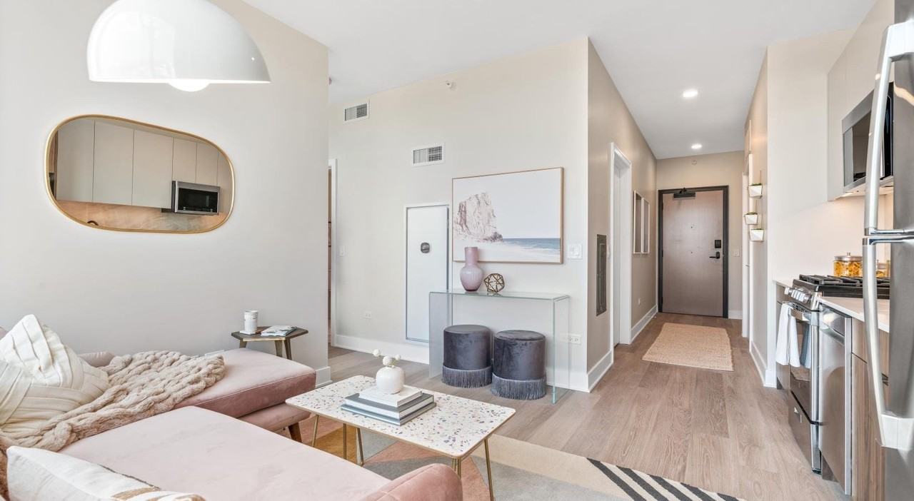1133 W Tilden St - Photo 2 of 13
