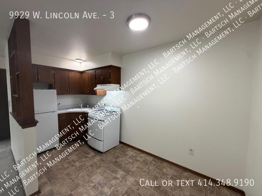 9929 W Lincoln Ave #3 - Photo 6 of 10
