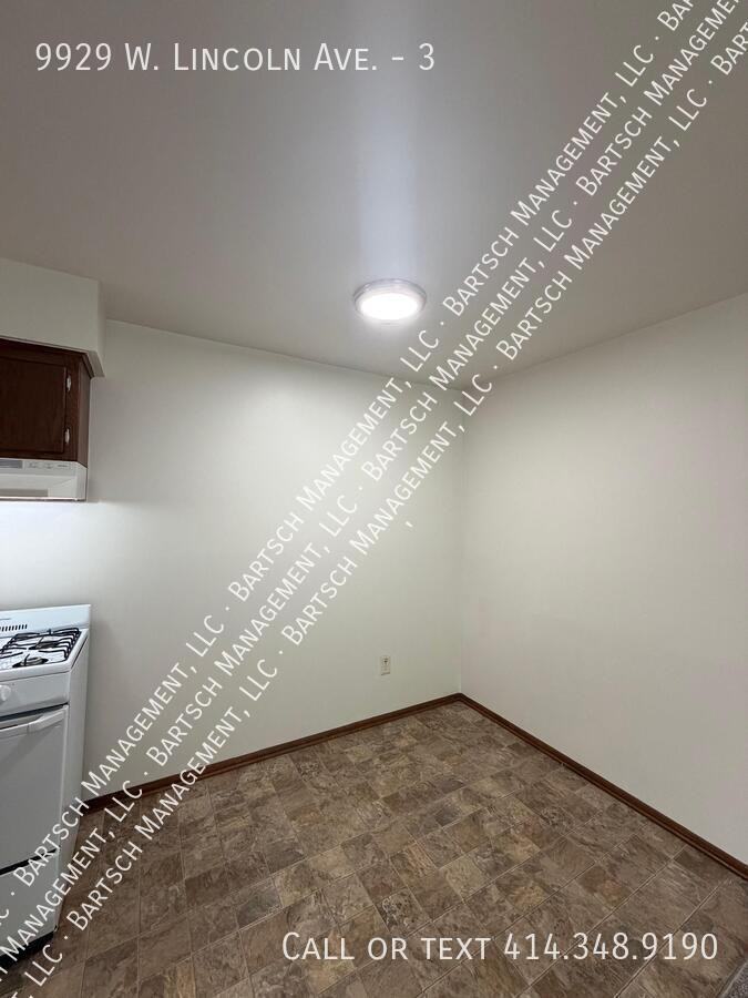 9929 W Lincoln Ave #3 - Photo 7 of 10