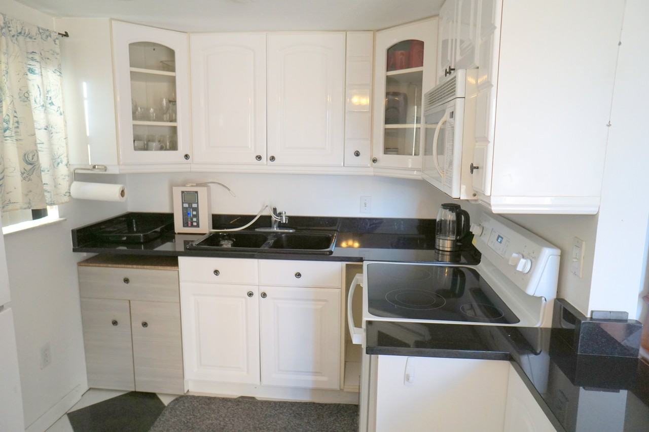 401 Southampton A #401 - Photo 4 of 34