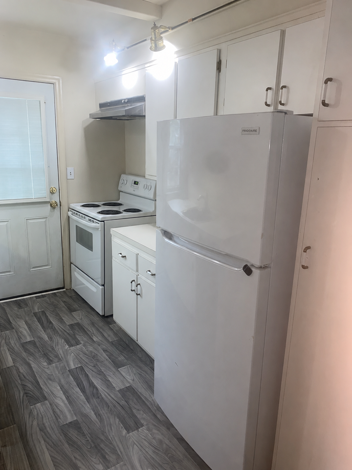1929 Edgewood Rd #1929 - Photo 3 of 12