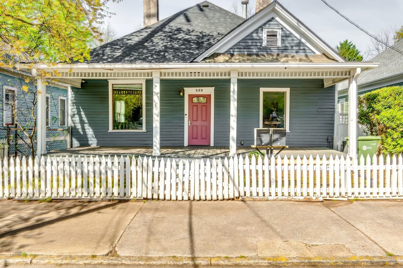 523 Boulevard Se #B - Photo 2 of 16