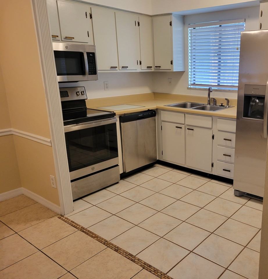 Springwood Cir #172 - Photo 5 of 12