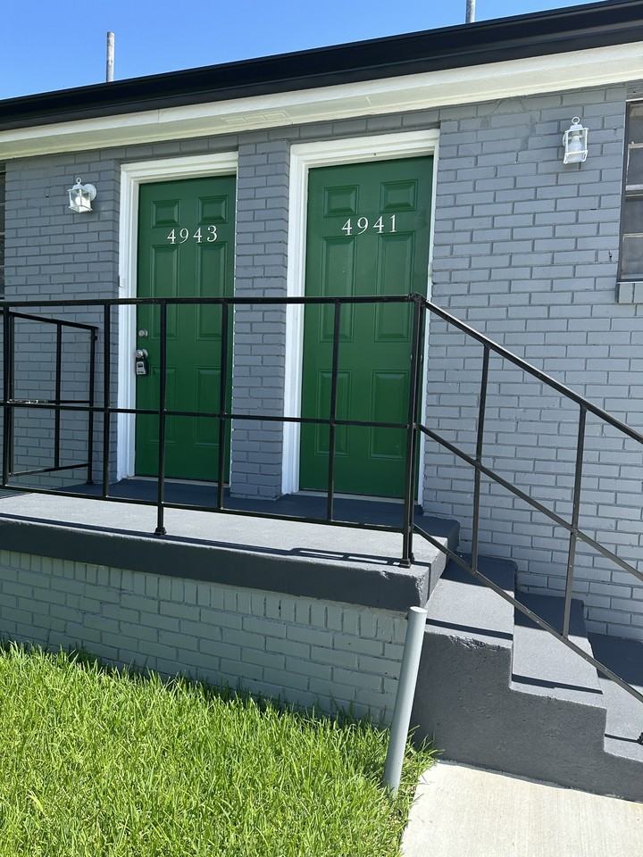 4941 Pecan St #1 - Photo 2 of 20