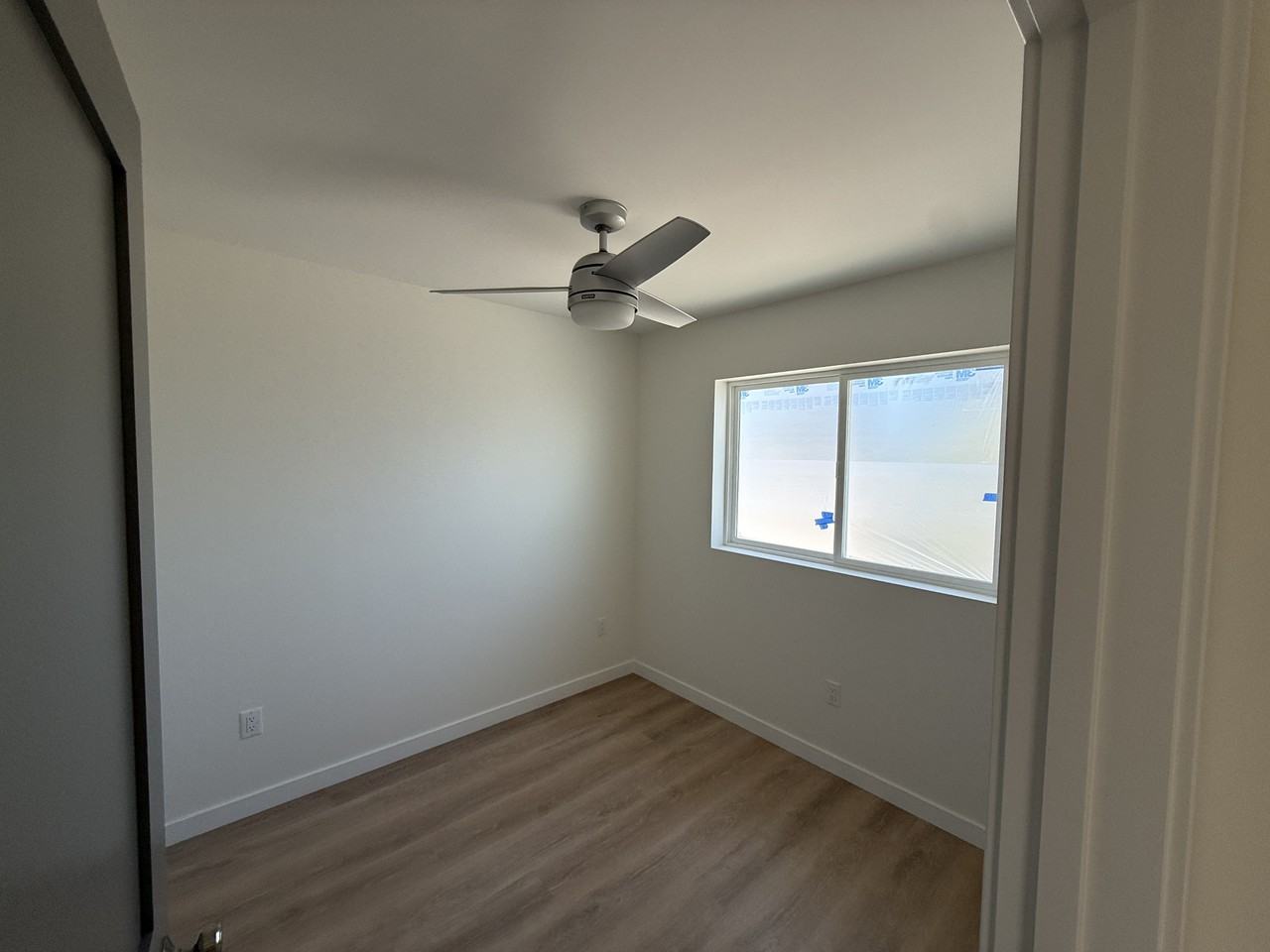 352 E Foothill Blvd #NA - Photo 4 of 9