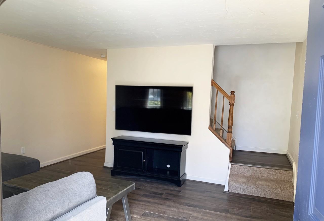 300 Falmouth Rd #12C - Photo 3 of 12