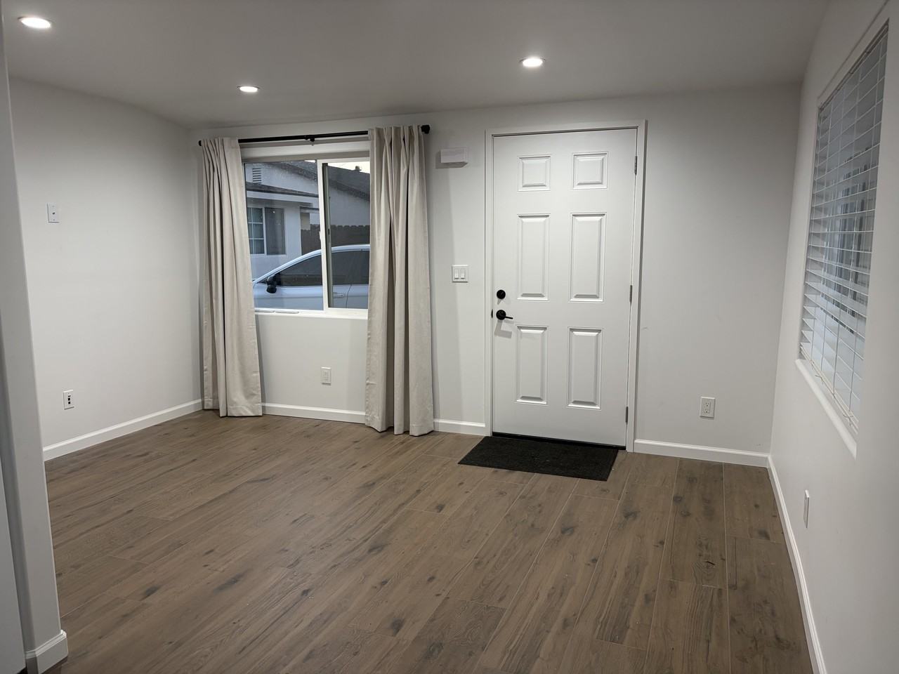505 N 6th St #A - Photo 4 of 14