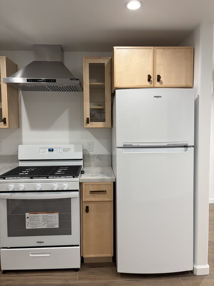 505 N 6th St #A - Photo 6 of 14