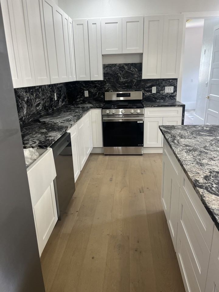 1305 S Saint Marys St #2 - Photo 4 of 11