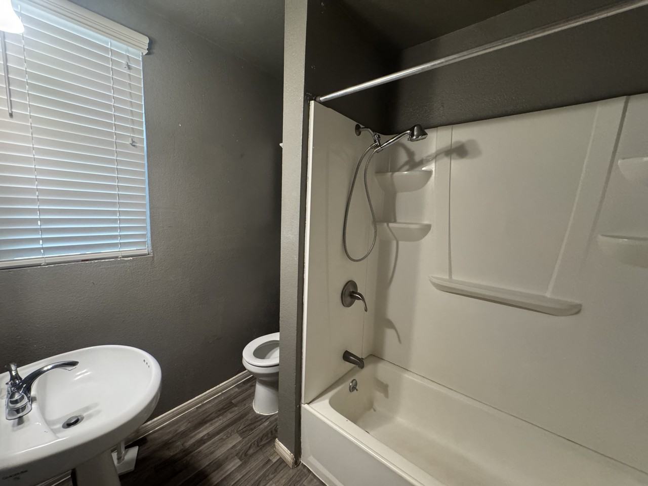 16816 Fontlee Ln #NA - Photo 5 of 10