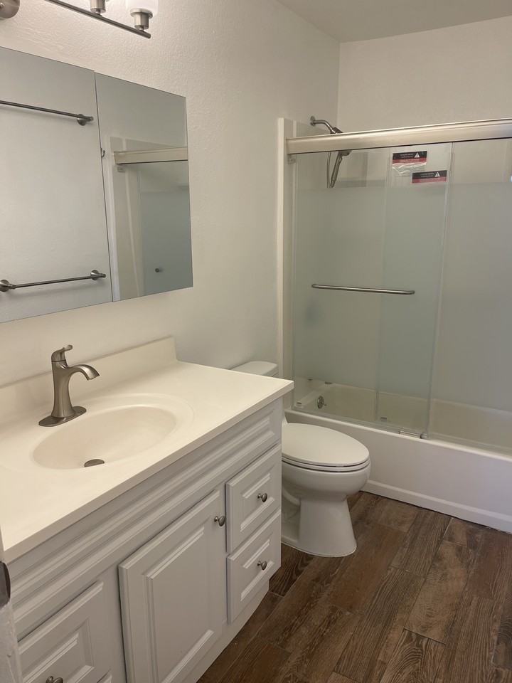 331 S Bancroft St #2 - Photo 4 of 9