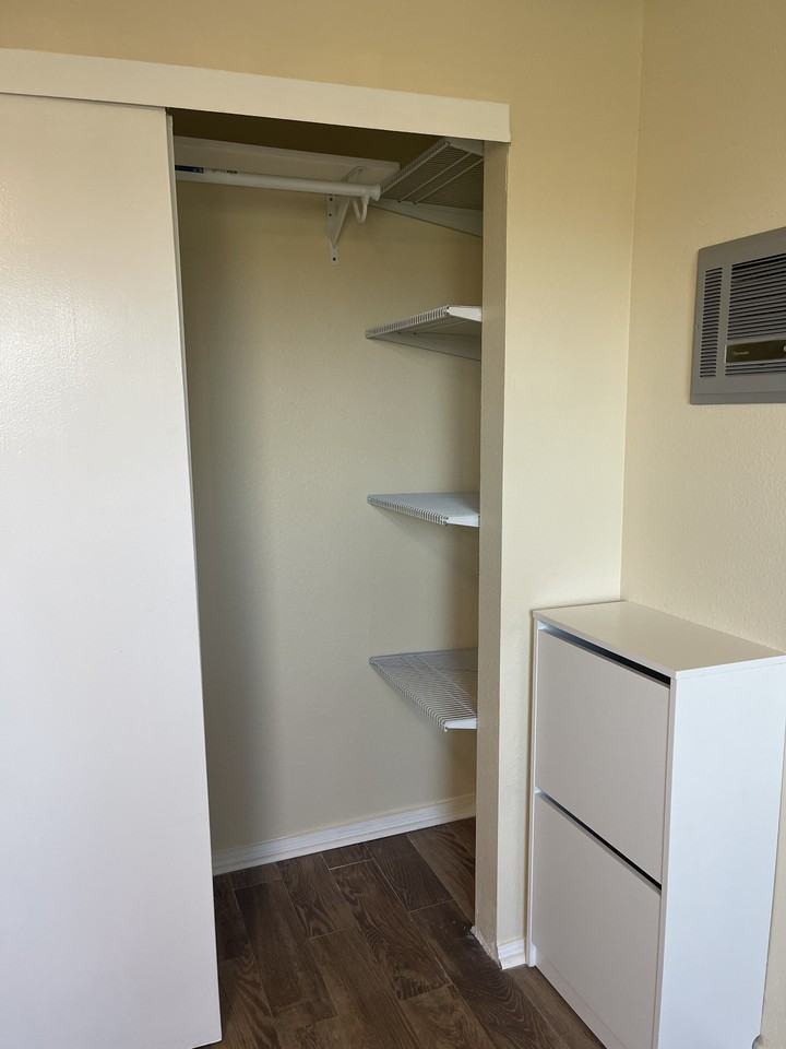 331 S Bancroft St #2 - Photo 5 of 9