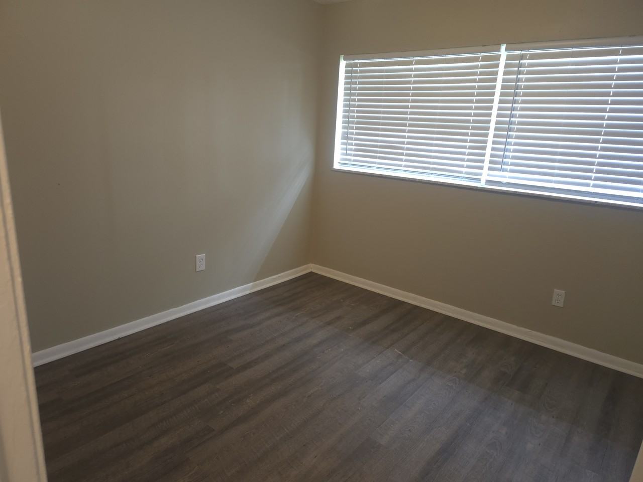 4555 Malibu St #NA - Photo 4 of 7